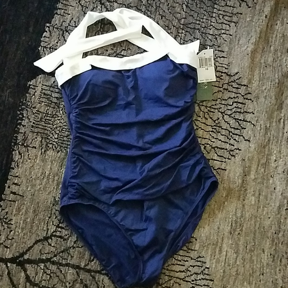 SWIM SUIT